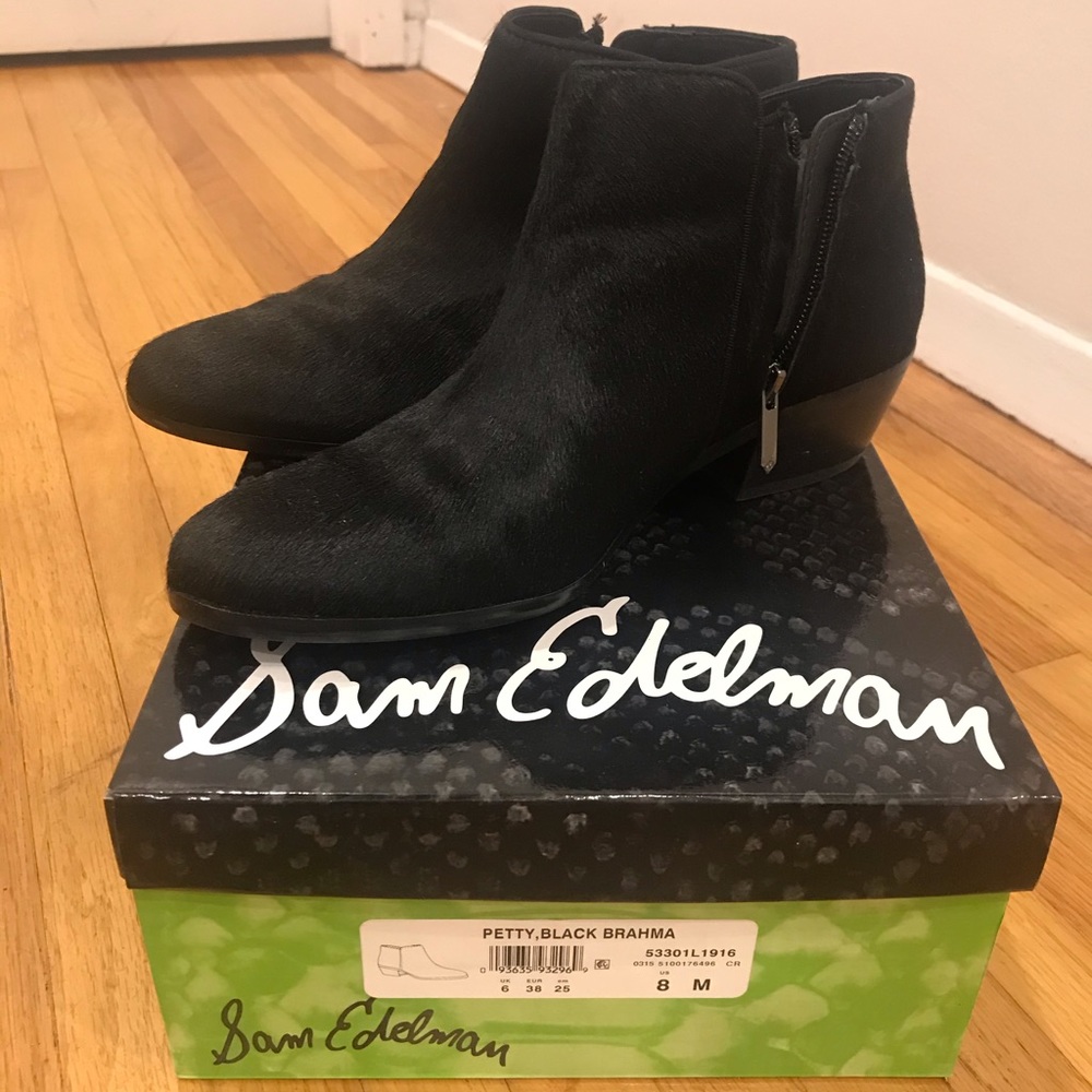 SAM EDLEMAN Women’s Petty Black Brahma Booties